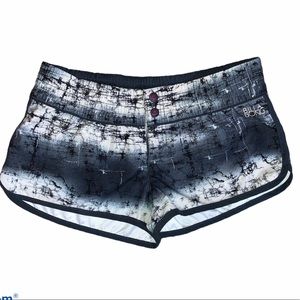 Free with purchase;Billabong shorts